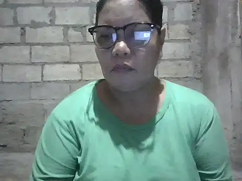 Snapshot of xxbernxxx chatting on September 12, 8:47 am xxbernxxx online show from September 12, 8:47 am