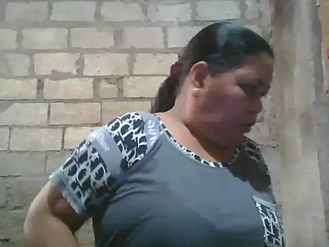 Snapshot of xxbernxxx chatting on September 27, 6:08 am xxbernxxx online show from September 27, 6:08 am
