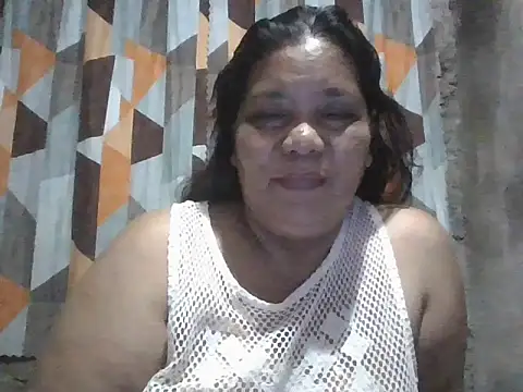Snapshot of xxbernxxx chatting on June 3, 2:33 pm xxbernxxx online show from June 3, 2:33 pm