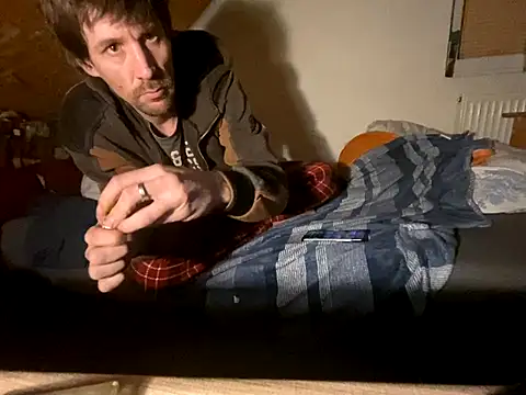 Snapshot of Salon1986 chatting on November 29, 5:29 am Salon1986 online show from November 29, 5:29 am