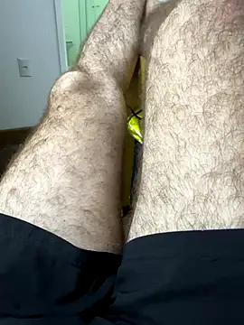 Snapshot of XUCRUTES42 chatting on October 31, 5:42 pm XUCRUTES42 online show from October 31, 5:42 pm