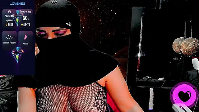 SultanaLayla online show from November 26, 7:58 pm