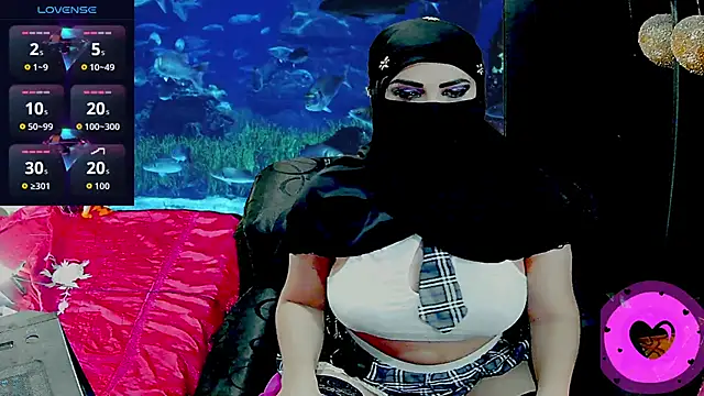 SultanaLayla online show from November 4, 7:39 pm