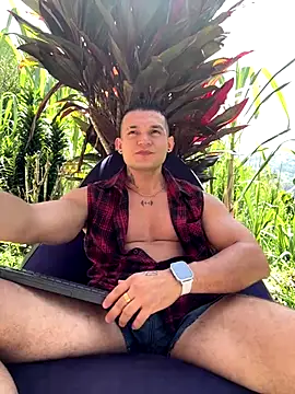Snapshot of Marco_Vega chatting on September 21, 3:06 pm Marco Vega online show from September 21, 3:06 pm