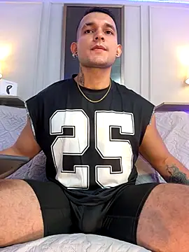 Snapshot of Marco_Vega chatting on October 13, 8:27 am Marco Vega online show from October 13, 8:27 am