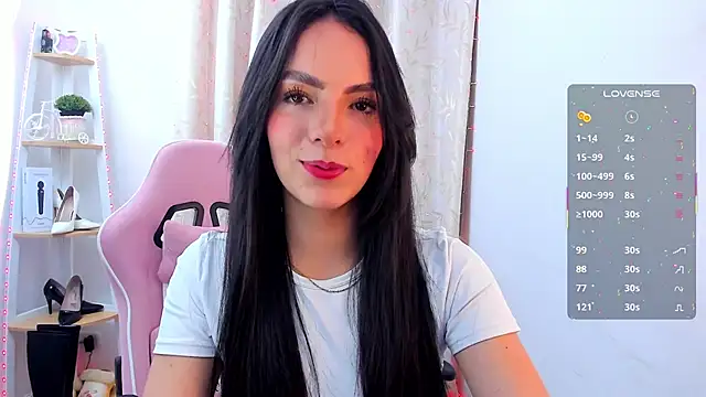 Snapshot of sarah_saenz_ chatting on October 9, 3:40 am sarah saenz  online show from October 9, 3:40 am