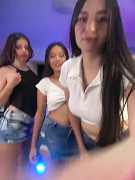 alejandrodolls online show from May 23, 7:13 pm