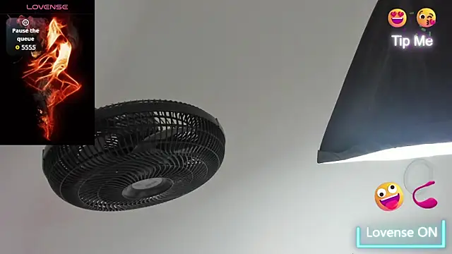 sweet  vanessa1 online show from October 25, 4:22 am