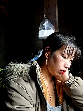 Snapshot of ngocngoc_cute chatting on November 16, 3:00 am ngocngoc cute online show from November 16, 3:00 am