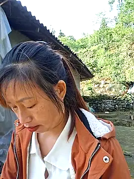 ngocngoc cute online show from May 4, 1:20 am