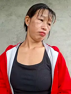 Snapshot of ngocngoc_cute chatting on July 14, 2:05 am ngocngoc cute online show from July 14, 2:05 am