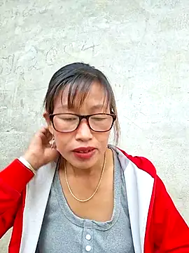 Snapshot of ngocngoc_cute chatting on October 13, 2:02 am ngocngoc cute online show from October 13, 2:02 am