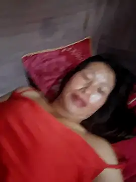 Snapshot of ngocngoc_cute chatting on June 23, 9:46 pm ngocngoc cute online show from June 23, 9:46 pm