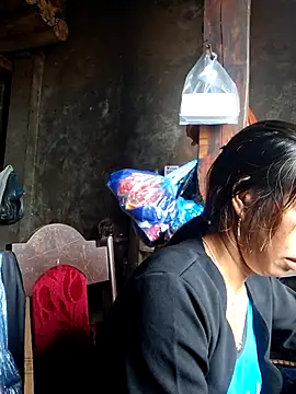 Snapshot of ngocngoc_cute chatting on November 9, 2:37 am ngocngoc cute online show from November 9, 2:37 am