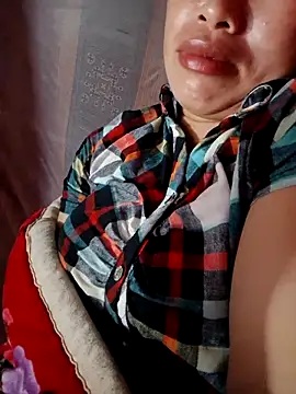 ngocngoc cute online show from May 31, 4:24 pm