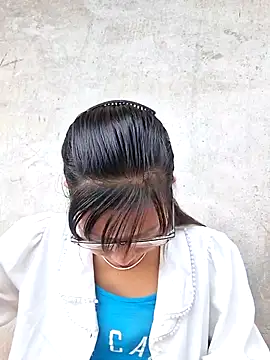 Snapshot of ngocngoc_cute chatting on October 3, 12:36 am ngocngoc cute online show from October 3, 12:36 am