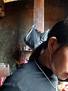 Snapshot of ngocngoc_cute chatting on October 26, 4:02 am ngocngoc cute online show from October 26, 4:02 am