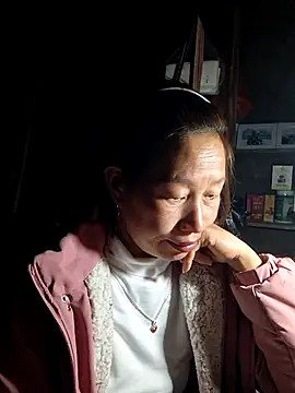 ngocngoc cute online show from December 4, 3:00 pm