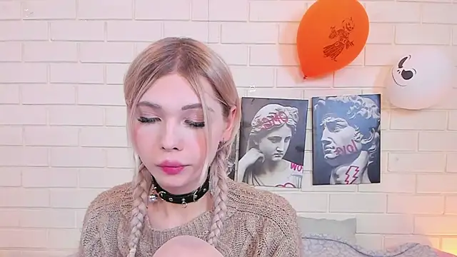 Blondy Fina online show from November 7, 4:50 am