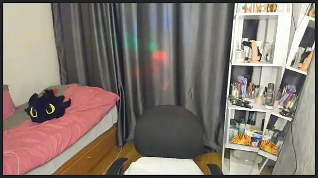 lyra x online show from October 28, 2:05 pm