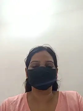 Snapshot of soni_yhakur chatting on June 18, 1:26 am soni yhakur online show from June 18, 1:26 am