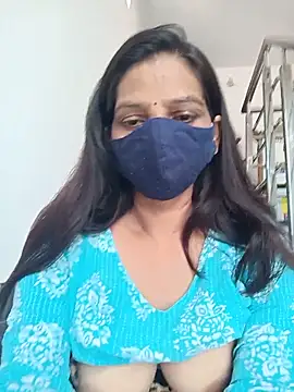 Snapshot of soni_yhakur chatting on June 7, 12:38 am soni yhakur online show from June 7, 12:38 am