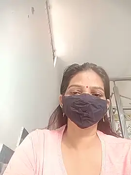 Snapshot of soni_yhakur chatting on June 28, 2:29 am soni yhakur online show from June 28, 2:29 am