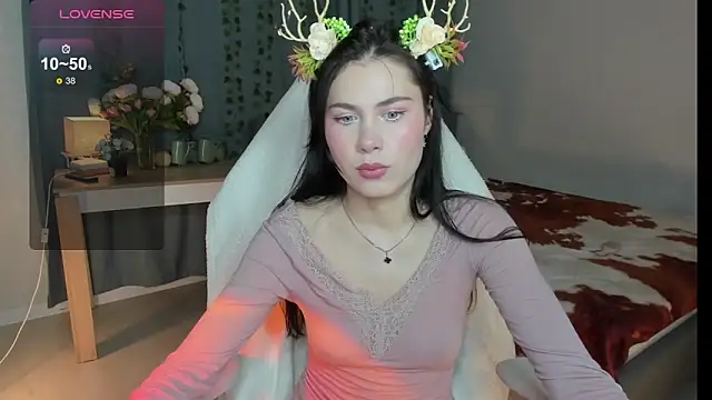 Vanellopes online show from December 19, 12:40 pm