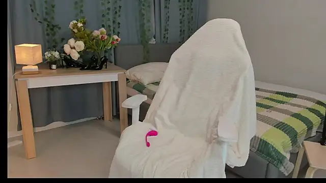 Vanellopes online show from February 9, 3:32 pm