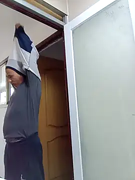 CWQ123 online show from March 25, 7:30 am