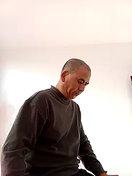 CWQ123 online show from November 9, 1:53 am