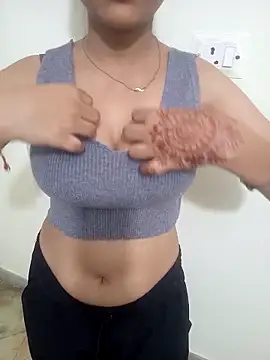 Snapshot of Neha_Tyagi chatting on September 28, 6:31 am Neha Tyagi online show from September 28, 6:31 am