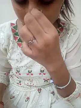Snapshot of Neha_Tyagi chatting on October 18, 7:32 am Neha Tyagi online show from October 18, 7:32 am