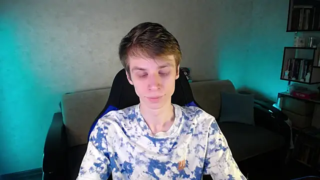 yes cute boy  online show from April 8, 6:59 am