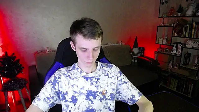 yes cute boy  online show from January 9, 1:40 pm