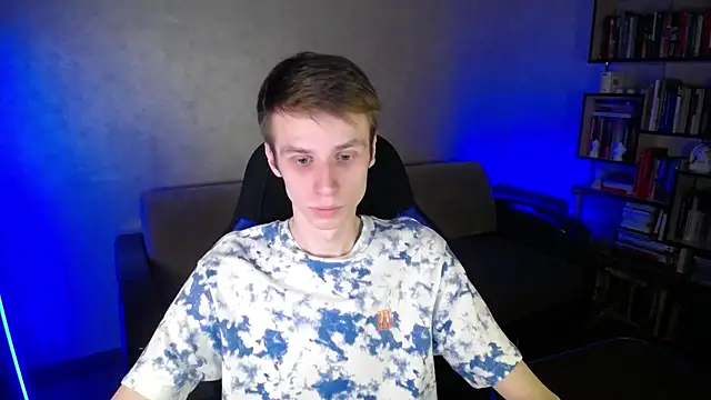 yes cute boy  online show from February 9, 3:21 pm