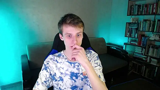 yes cute boy  online show from February 14, 5:46 pm