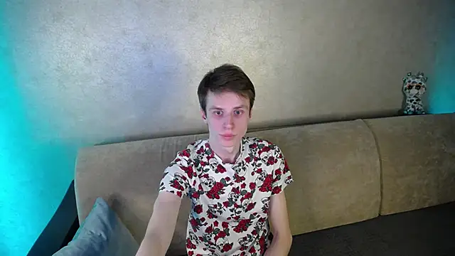 yes cute boy  online show from March 9, 9:29 pm