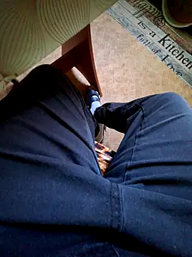 KicsikeKicsike online show from November 2, 10:31 am