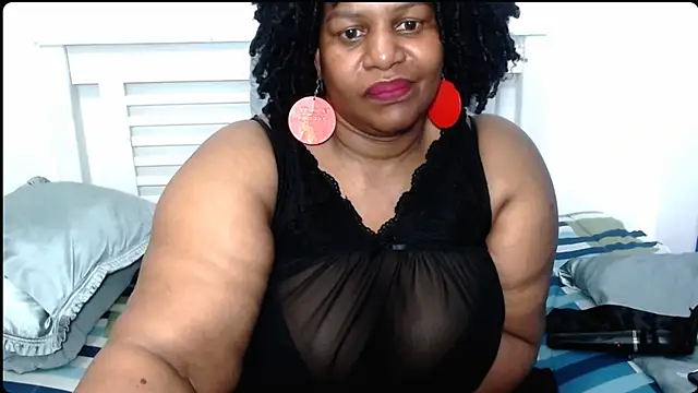 Snapshot of SplendidThalita chatting on October 16, 7:16 am SplendidThalita online show from October 16, 7:16 am