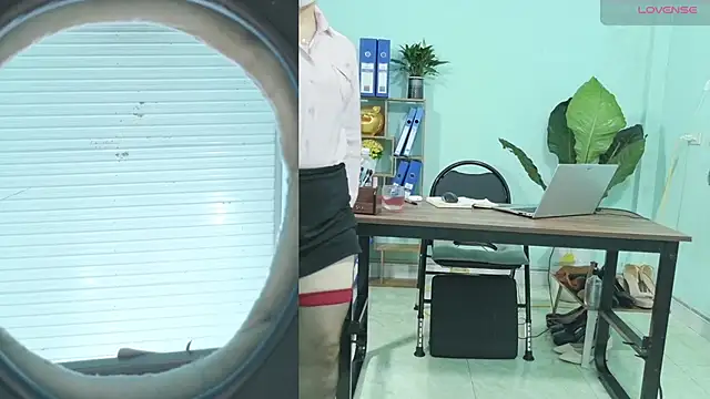 Snapshot of Spa-LinhLinh chatting on June 16, 7:30 am Spa-LinhLinh online show from June 16, 7:30 am