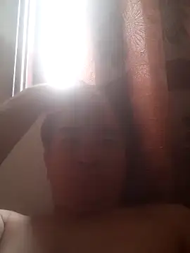 Snapshot of Brongiep chatting on November 12, 4:49 am Brongiep online show from November 12, 4:49 am