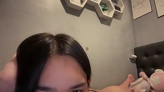 lelasohna online show from March 3, 7:48 am