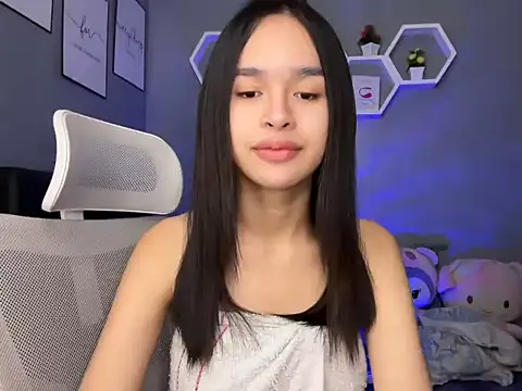 lelasohna online show from November 19, 1:33 pm