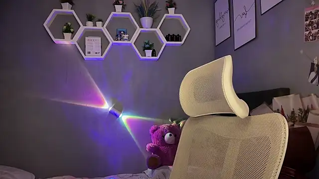 lelasohna online show from February 12, 10:04 am