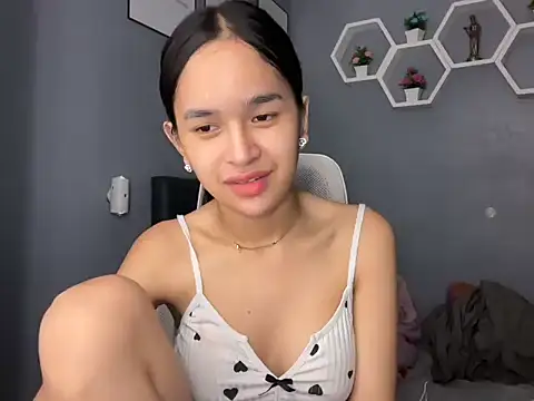 lelasohna online show from November 11, 3:40 pm