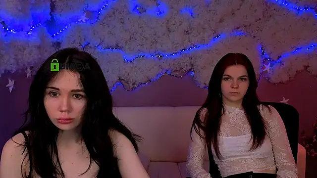 riley sanders online show from March 13, 8:14 pm