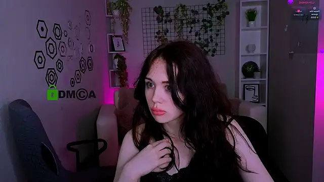riley sanders online show from May 9, 8:12 pm