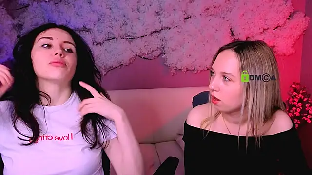 riley sanders online show from March 24, 8:31 pm