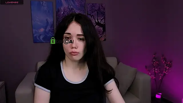 riley sanders online show from December 20, 8:22 pm